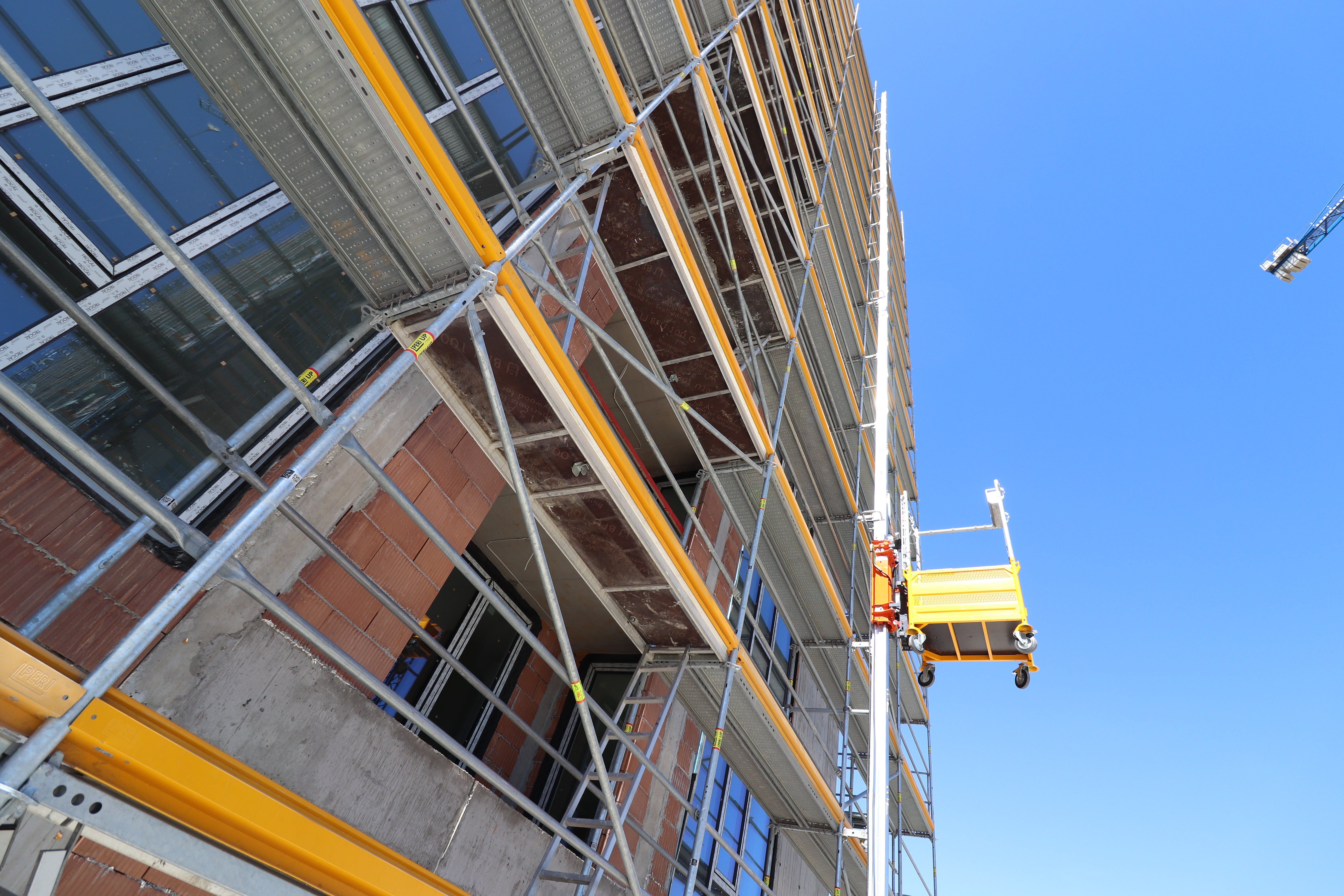 Специфични изисквания: изграждане на скеле, с височина до 60 м<br/>Клиент: Електрисити ЕООД