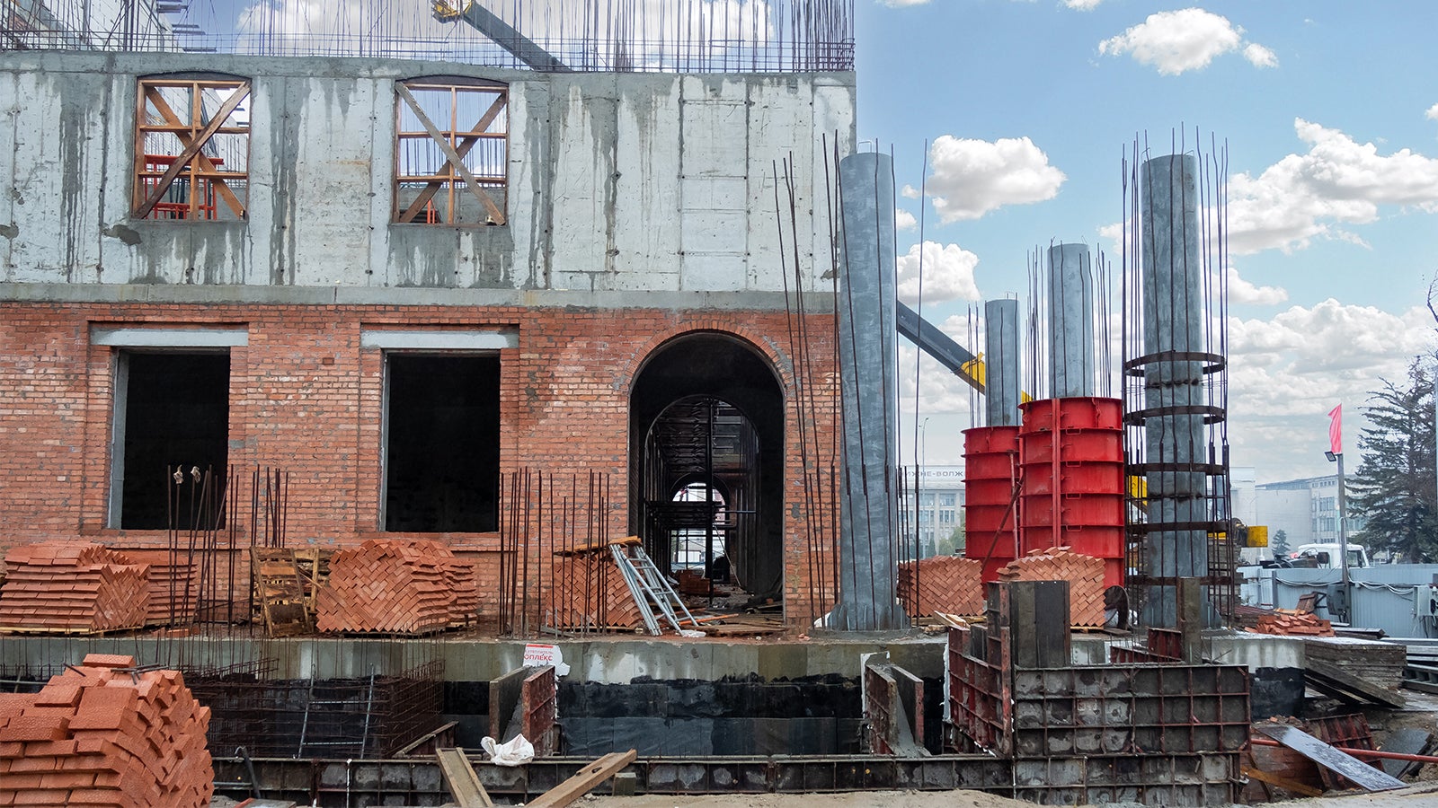 Реконструкция Саратовского Академического театра оперы и балета