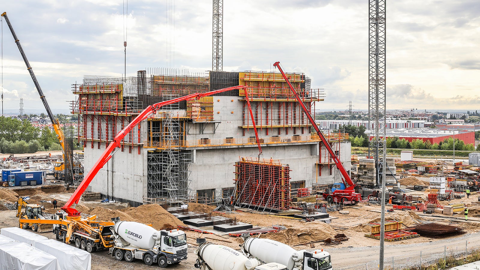 Budowa zakładu termicznego przekształcania odpadów komunalnych.