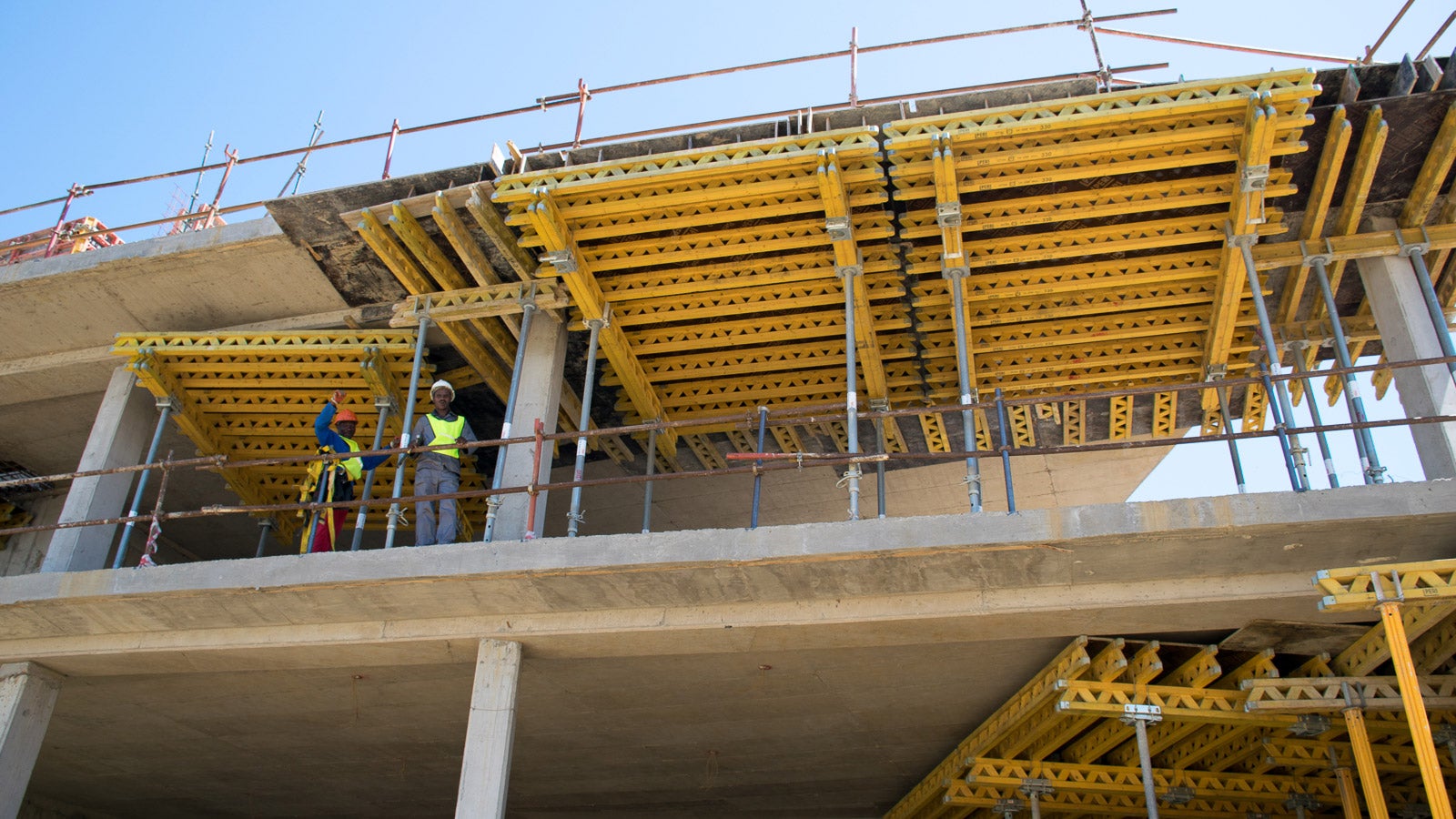 PERI Tables used for large slab areas