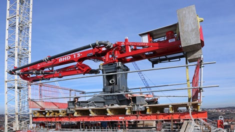 With loadings of 40kN per leg, the spider boom required a robust solution