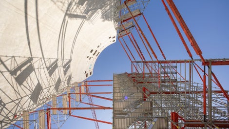 Die Horizontalaussteifung des PERI UP Trag- und Montagegerüsts erfolgte mittels VARIOKIT Systembauteilen.