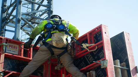 LEVO offers enhanced safety due to its 5000 lbs build in tie-offs which are OSHA compliant.<br/>