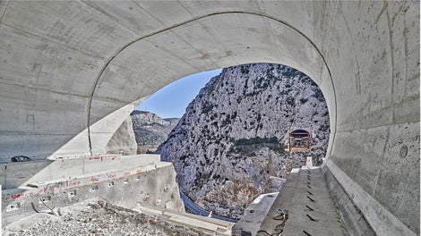 Tunel Komorjak