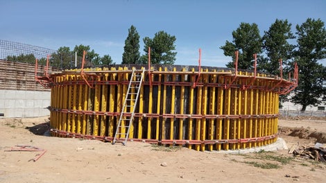 Опалубка радиальных стен. Система PERI VARIO
