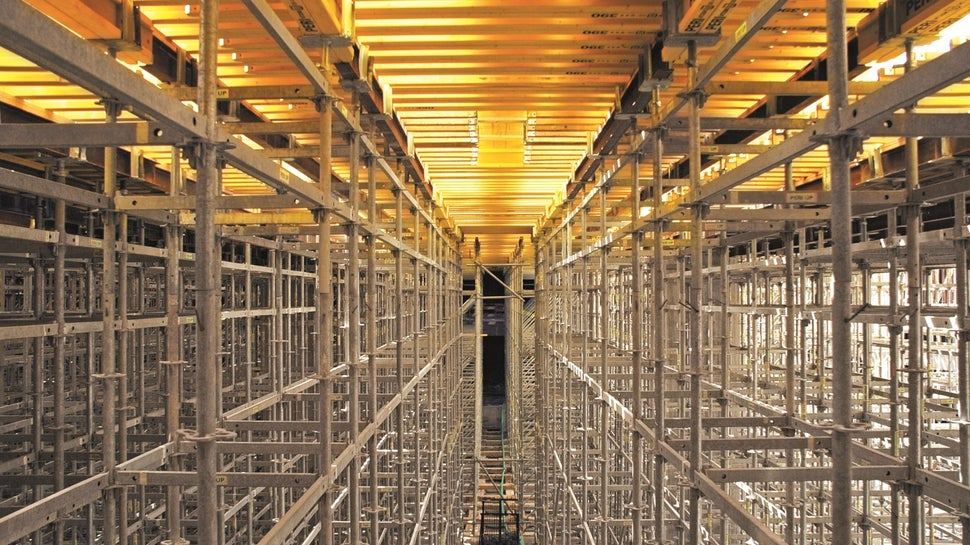 Visão geral do escoramento ROSETT e da cofragem tipo MULTIFLEX.