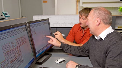 我们的工程师每天都负责各种各样的工程项目：来自世界各地以及不同的施工技术，以及不同的相关要求。