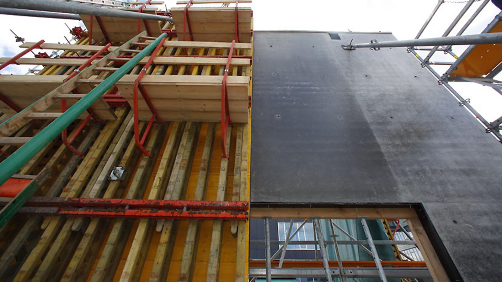 The uniform concrete pattern could be achieved using the VARIO GT 24 girder formwork.