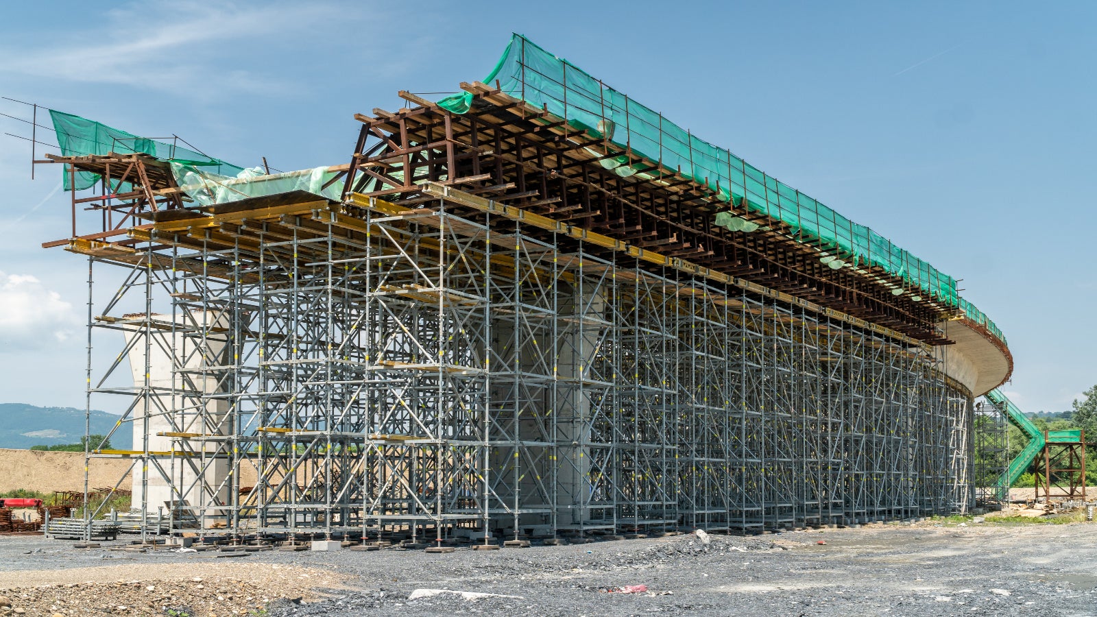 Brzina isporuke bila je od ključnog značaja za uspešno izvođenje radova. 