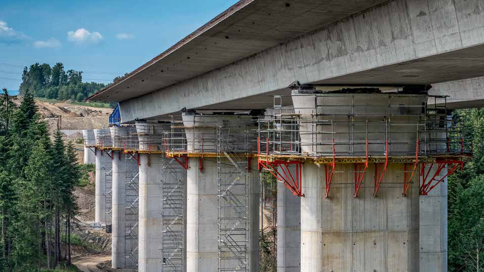 S7 Motorway, Section 1 Lubień – Rabka-Zdrój, Poland | Extensive range of services and products ensured the success of the project