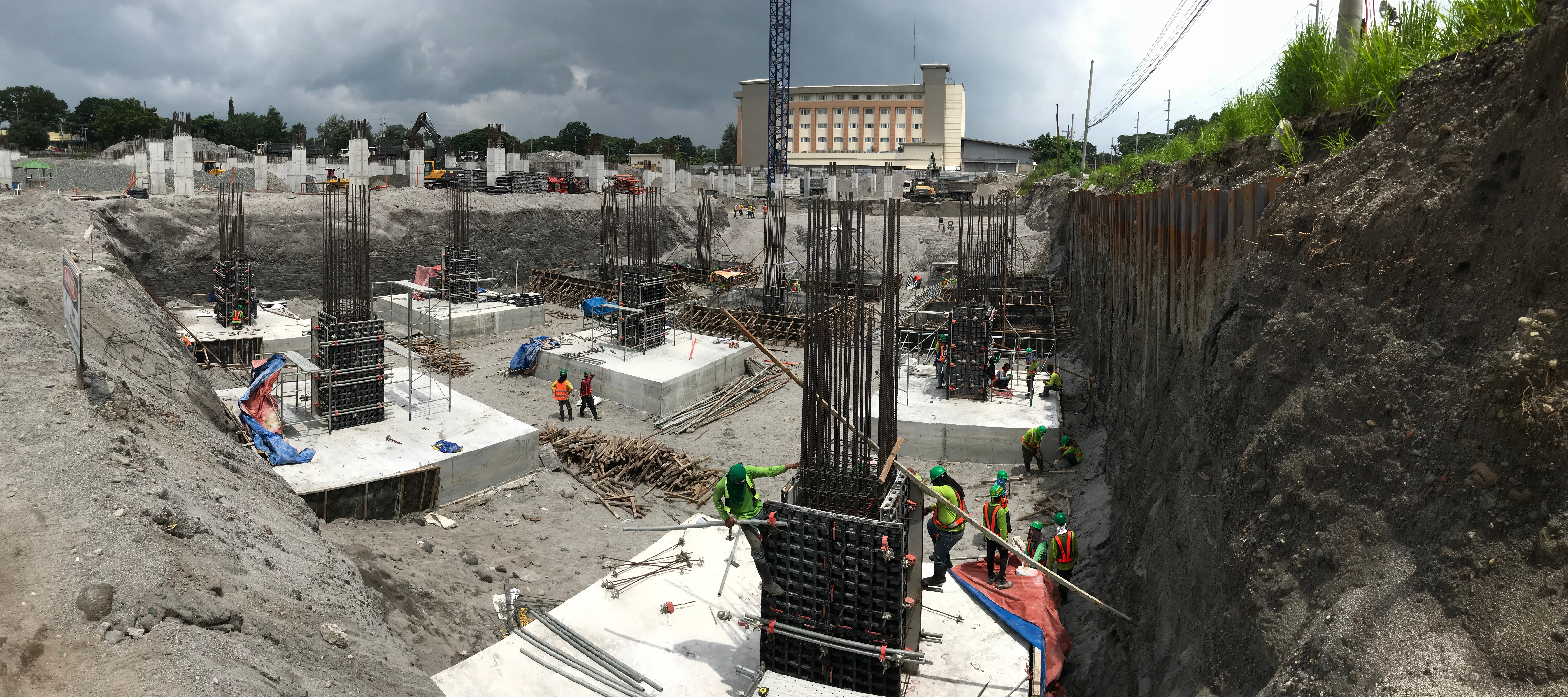 Royce Hotel and Casino the new integrated entertainment destination rises in Central Luzon. Designed to cater guest who want new gastronomic delights for its facility. 