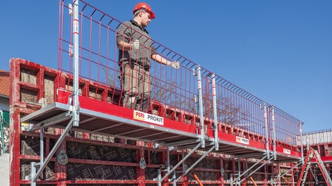 Visitors to the PERI exhibition hall can look forward to an innovative further development project from the wall formwork sector which will make the erection of walls even more economical, faster and safer in the future. PERI is also presenting new additions to the proven MAXIMO Panel Formwork.