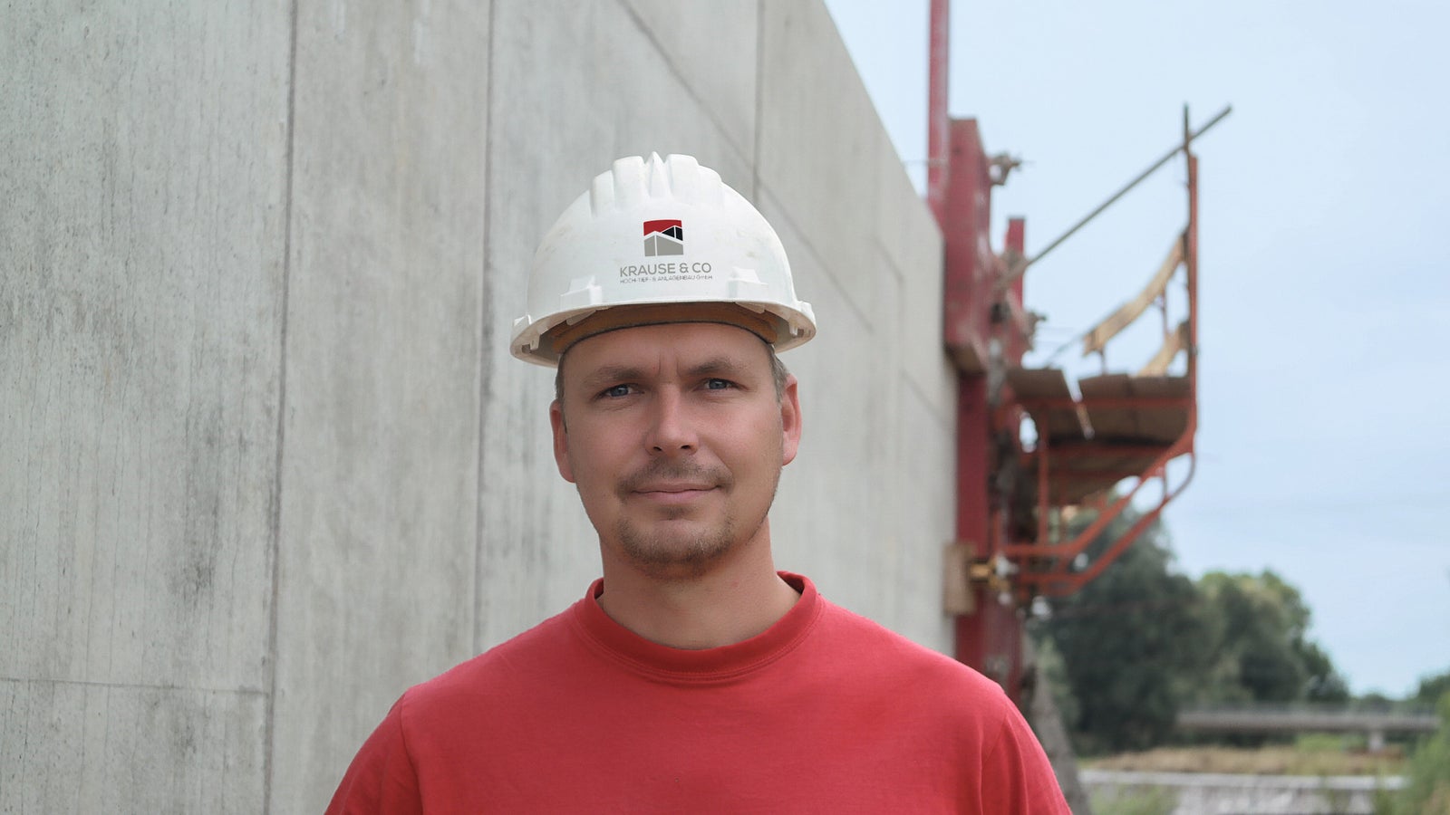 Tilo Leonhard, Polier bei Krause &amp; Co. Hoch-, Tief- und Anlagebau GmbH, Neukirchen