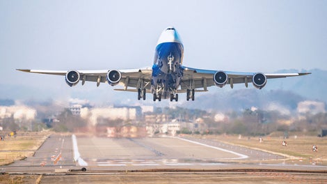 Polimery w przemyśle lotniczym.