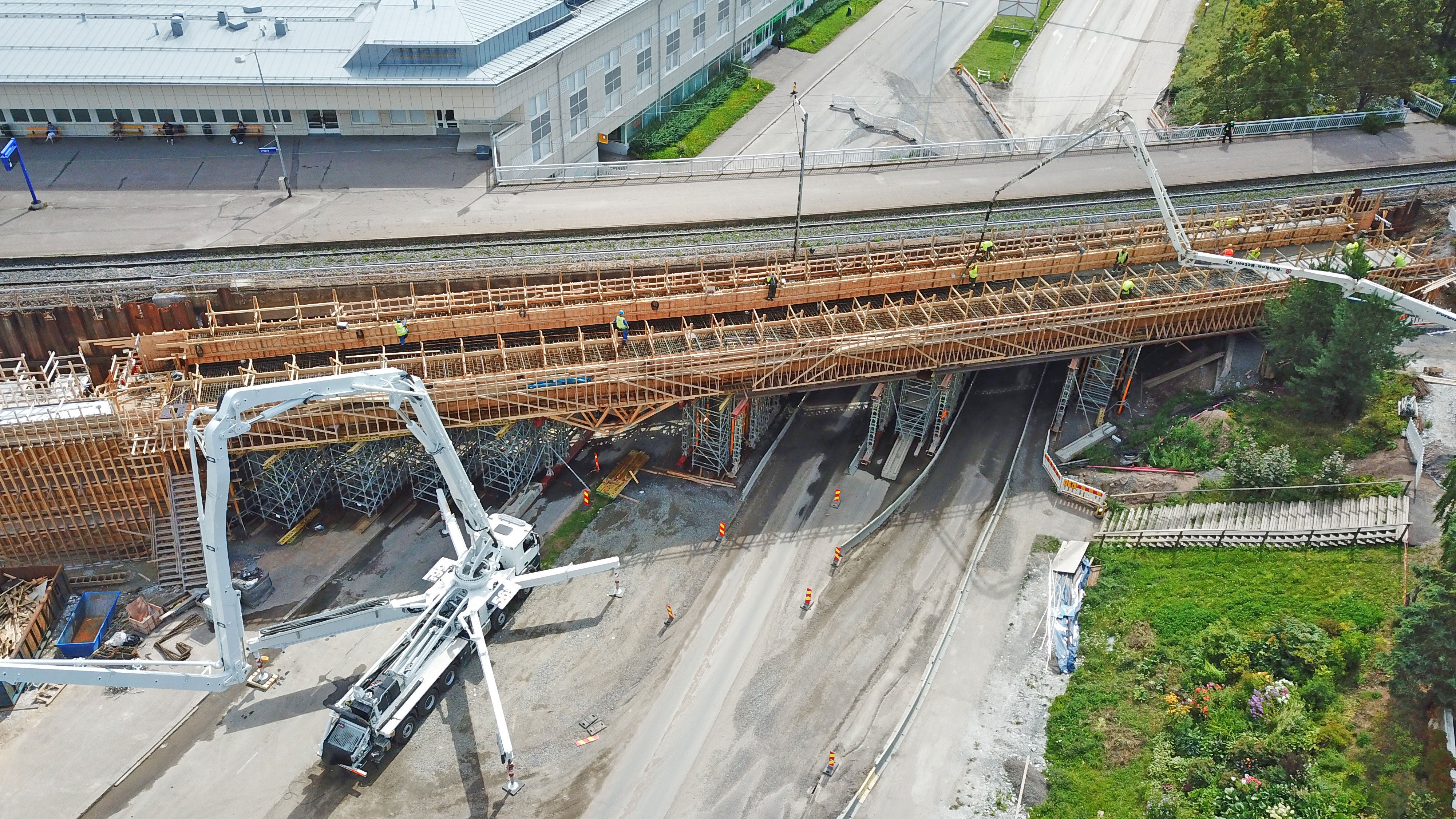 Ratasillan valu käynnissä kesällä 2020.