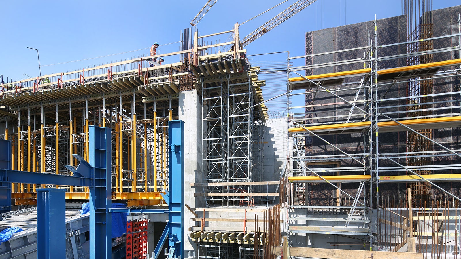 Deskowania: TRIO, MULTIPROP oraz HD 200 w rejonie głównych kotłów.