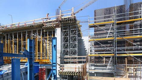 Deskowania: TRIO, MULTIPROP oraz HD 200 w rejonie głównych kotłów.