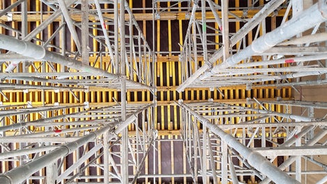 Deskowanie MULTIFLEX na wysokich wieżach ST 100 - podbudowa stropu HWS.