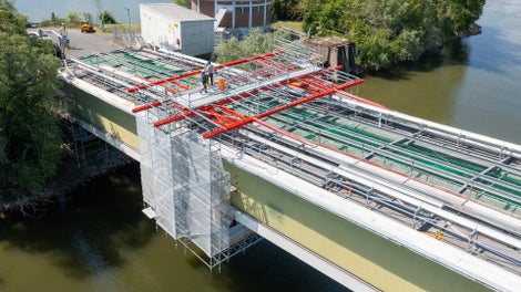 Nach über 50 Jahren Dauernutzung als Betriebsbrücke sind aufwendige Sanierungsmaßnahmen notwendig.