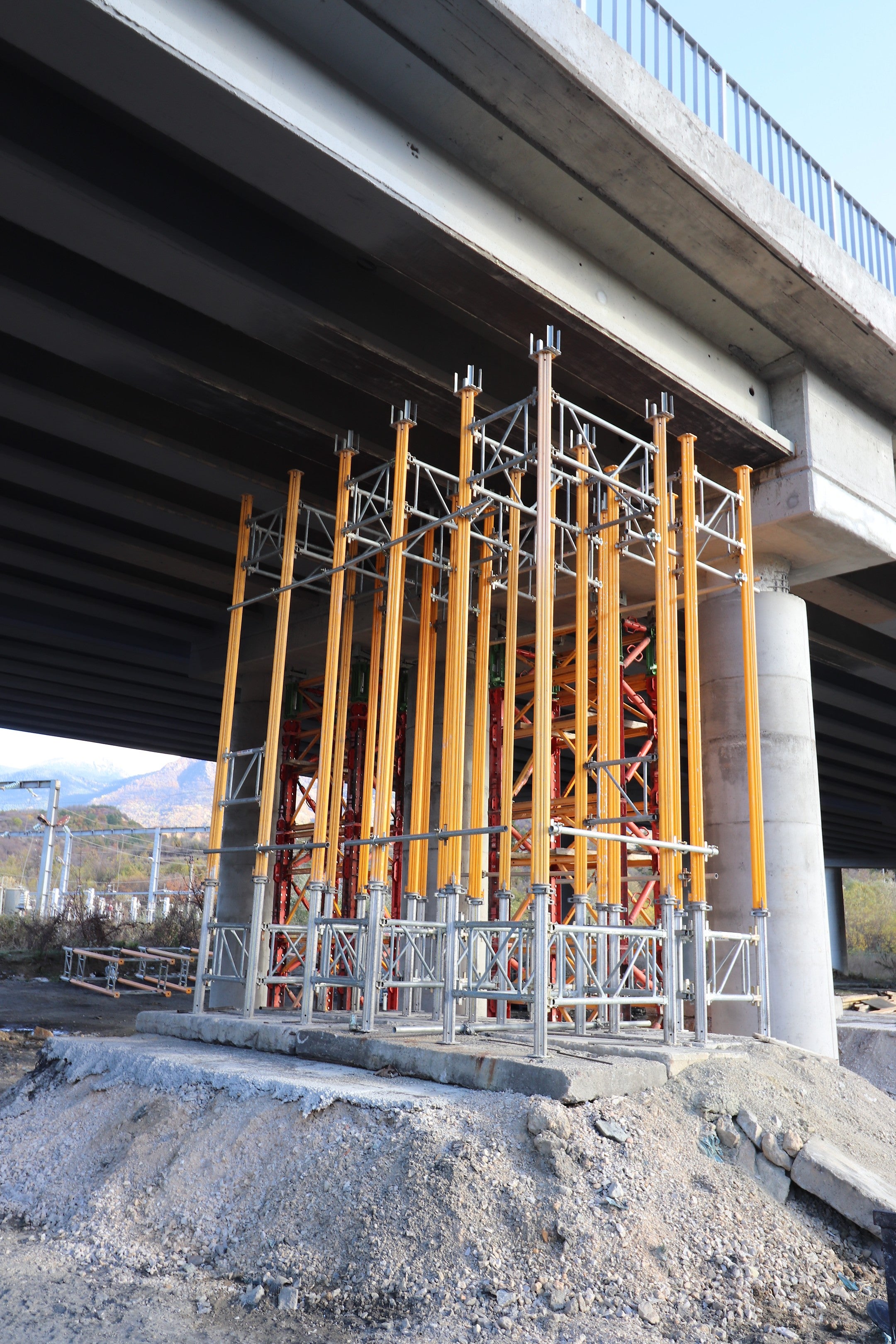 Подпиране с MULTIPROP Подпорни кули