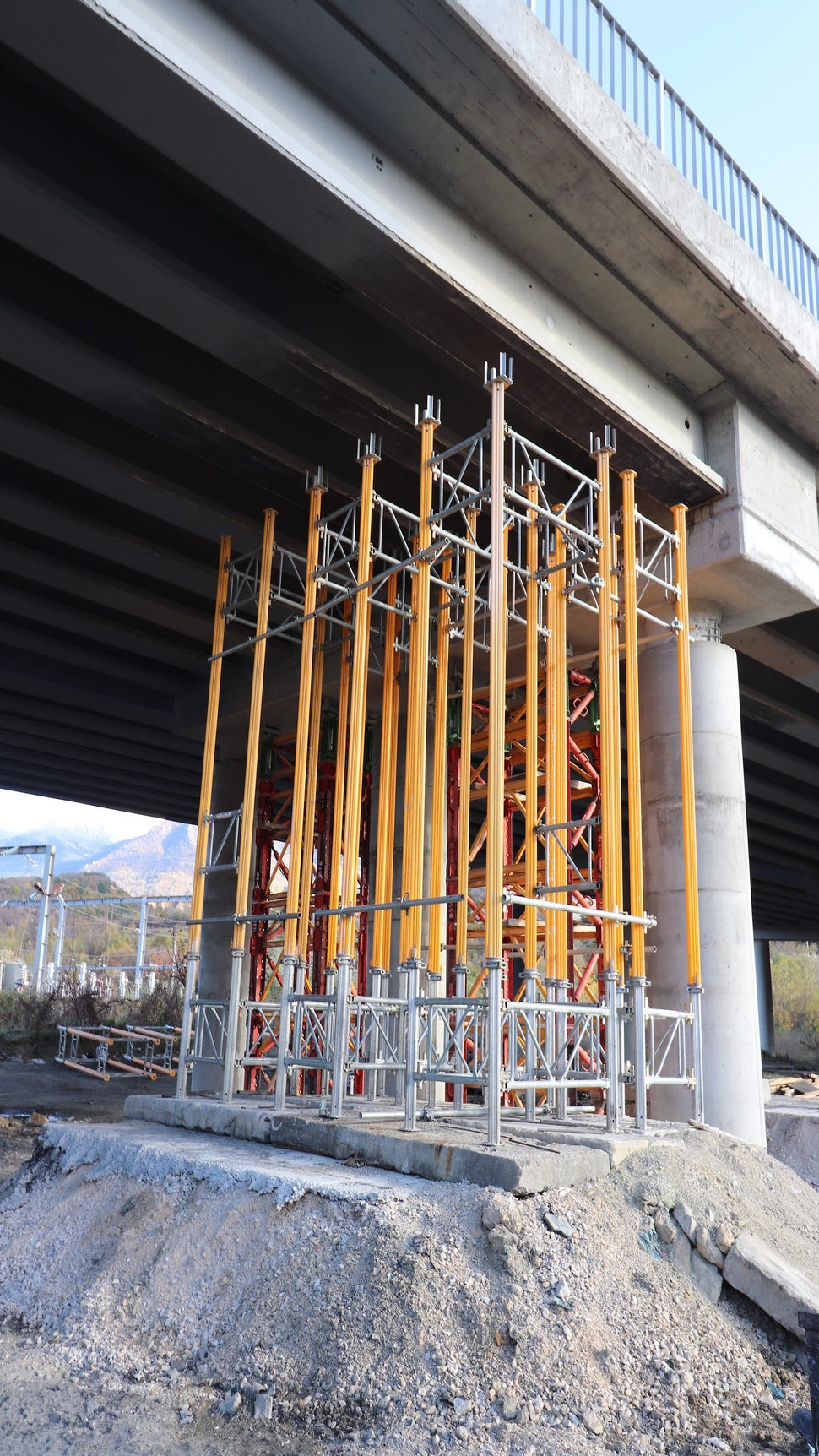 Подпиране с MULTIPROP Подпорни кули