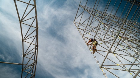 Монтаж всех конструкций занял составил всего одну смену. 