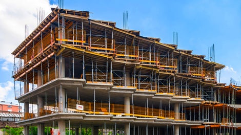 PROKIT bočne zašttne ograde mogu se kombinovati sa različitim PERI sistemima oplata.