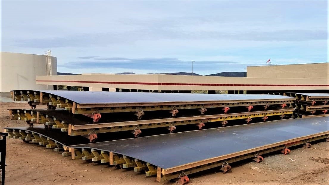 PERI forms allow for a zero-ties solution, thus eliminating the need for any tie patching and decreasing the probability of future warranty work.