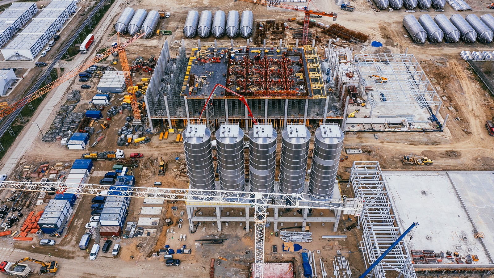 Realizacja projektu Polimery Police. Odcinek realizowany przez Jakon.