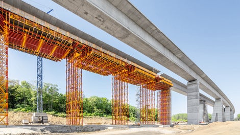 The ALPHAKIT Truss Girder serves to transfer loads from in-situ con-crete or prefabricated components in bridge and building construction.