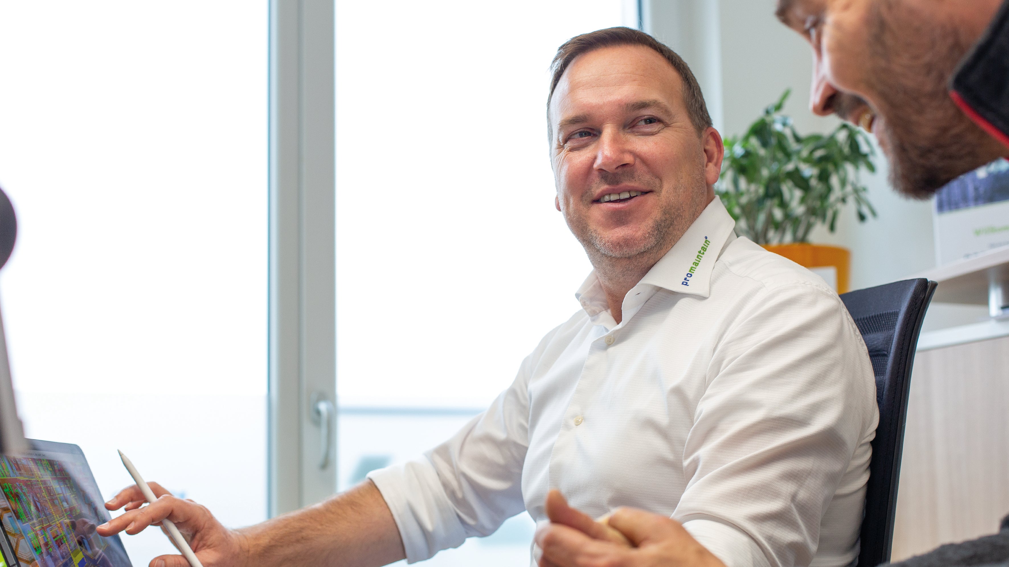 Der Erfolg von promaintain ergibt sich aus der Teamleistung und aus transparenten, digitalen Arbeitsprozessen sowie einem ehrlichen Miteinander in den Kundenpartnerschaften. 