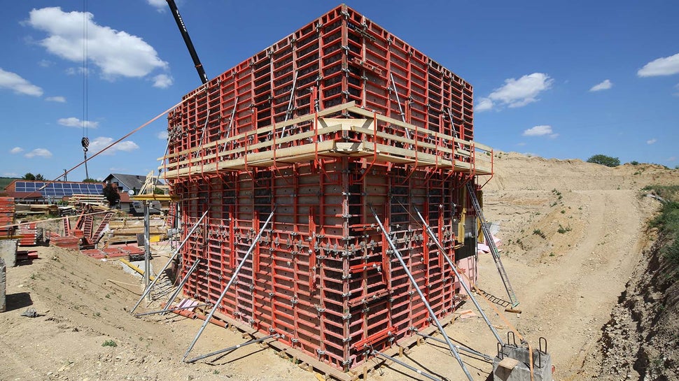 Wandschalung mit TRIO Struktur
