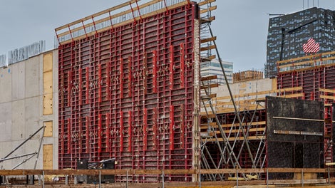 9,90 m hoge wanden kunnen met MAXIMO in één keer gestort worden.