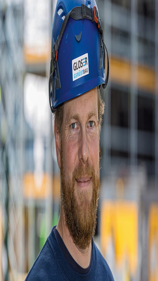 Bei PERI ist alles kompatibel: Ich kann von PERI UP Flex auf Easy springen und mit VARIOKIT kombinieren. Es gibt einfach für jedes Problem eine Systemlösung. Schön ist auch, dass das Gerüstmaterial sauber gearbeitet ist, sodass von Anfang an alles passt.