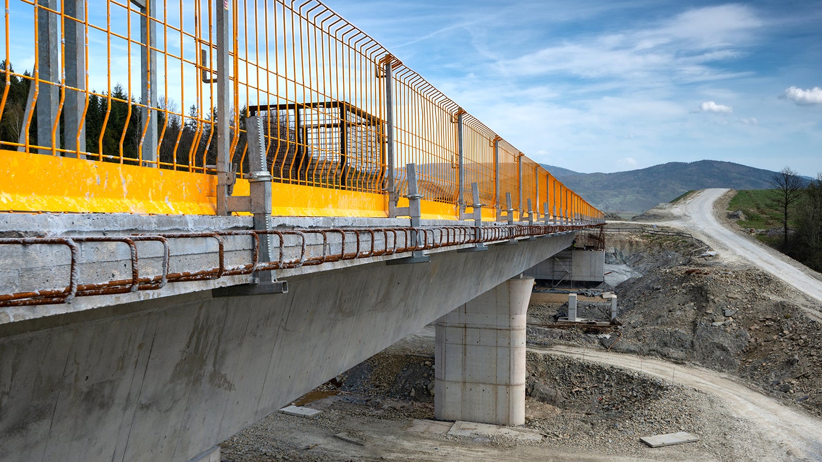 Budowa Drogi Ekspresowej S-7 Kraków - Rabka-Zdrój. Obiekt nr 6, 7, 8.