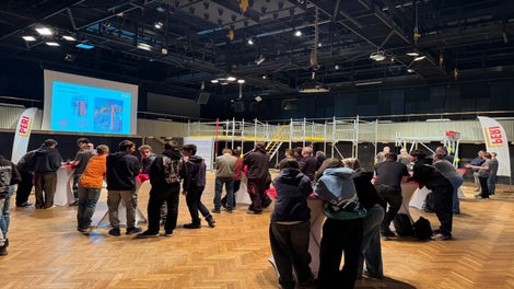 Představujeme novou sloupkovou verzi fasádního lešení PERI UP Easy modul EVOTOP