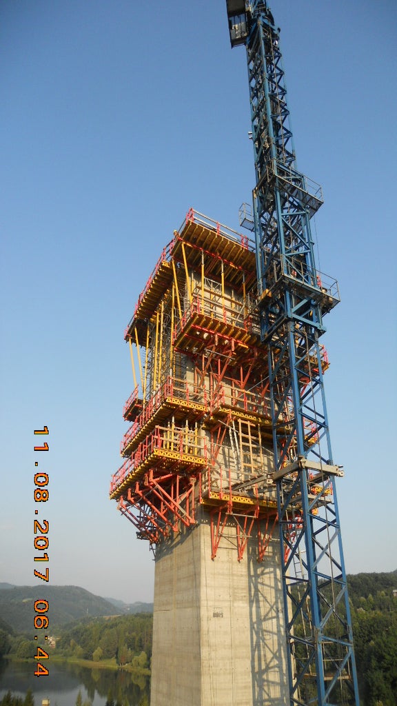 Изграждане на чукова глава при стълб 10