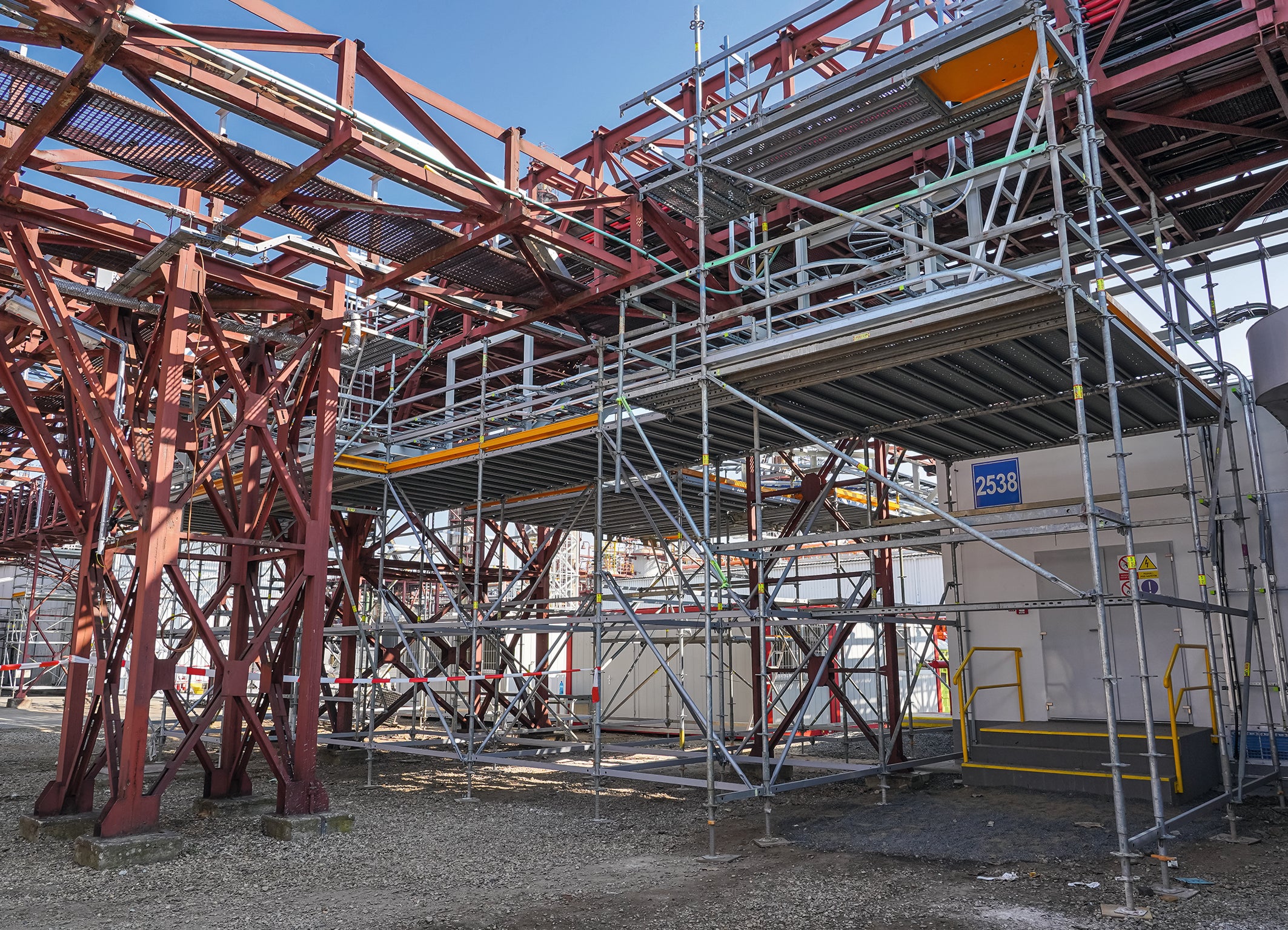Der modulare Aufbau von PERI UP ermöglichte eine schnelle Montage und Anpassungen in Echtzeit für eine optimierte Bauausführung.<br/>(Foto: PERI CZ)