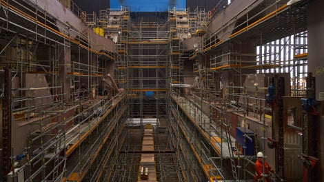 De PERI UP Flex systeemonderdelen moeten makkelijk een schip in kunnen en eenvoudig te (de)monteren zijn. 