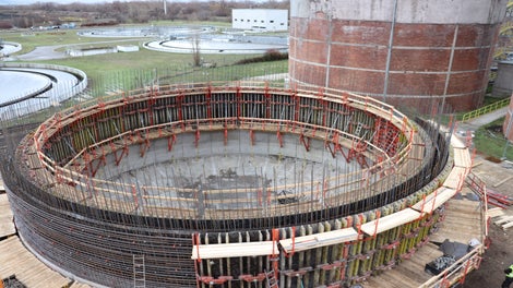 Изграждане на стени на метантанк на 5 такта по височина