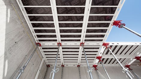 Notre système se distingue par sa simplicité, avec un nombre minimal de composants et des caractéristiques explicites. Cette approche simplifiée facilite la planification, l&#039;exécution et la maintenance des projets de construction, permettant aux équipes de se concentrer sur l&#039;essentiel sans compromettre la qualité ni la sécurité.