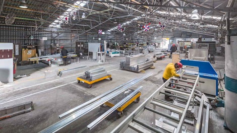 UNO是项目定制的模板系统，保证了顶级的质量，几乎可以适应任何建筑造型。