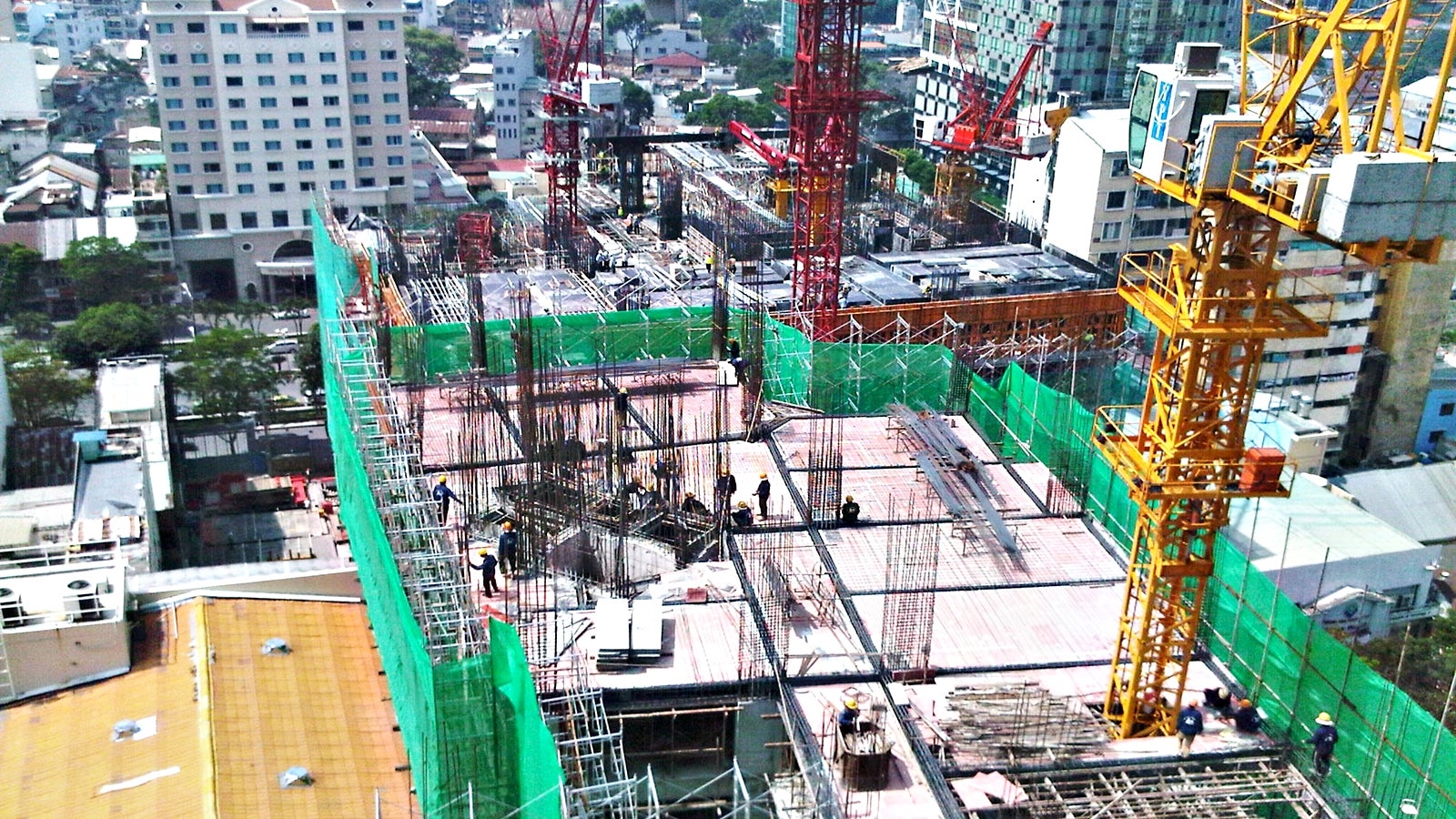 Through the systematic assembly sequence, the storeys could be formed quickly and with less manpower.