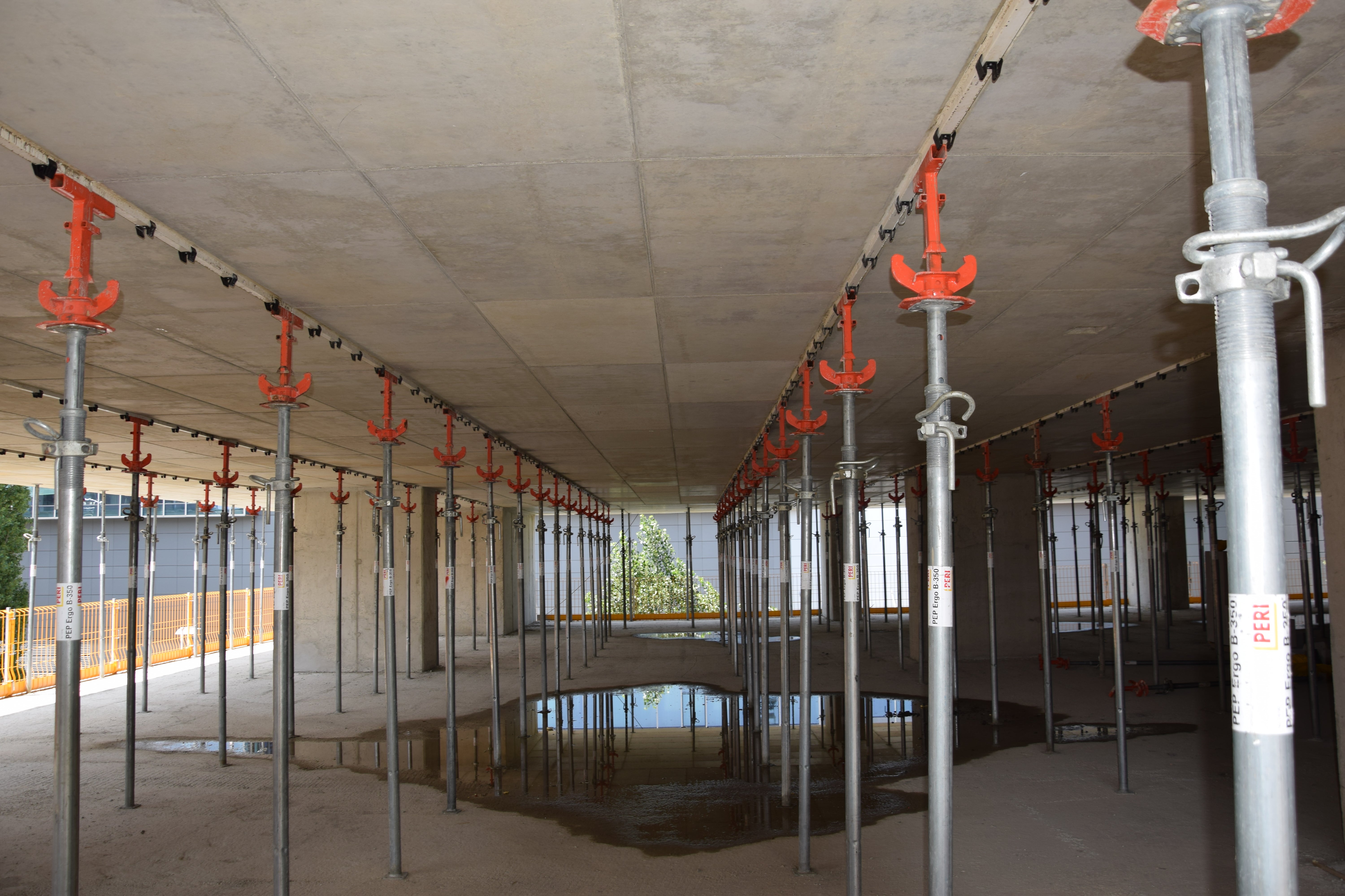 Голяма обръщаемост и ранно декофриране с рамковия хоризонтален кофраж SKYDECK