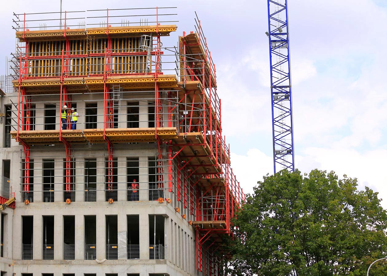 Pomosty RCS wykorzystane jako podparcie deskowania VARIO GT 24.