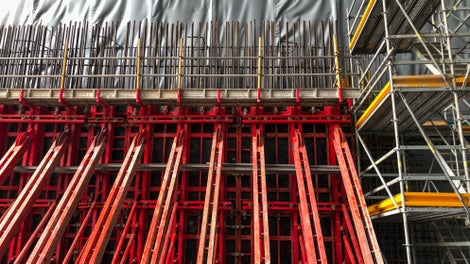 Safety platform access with VARIO solution.