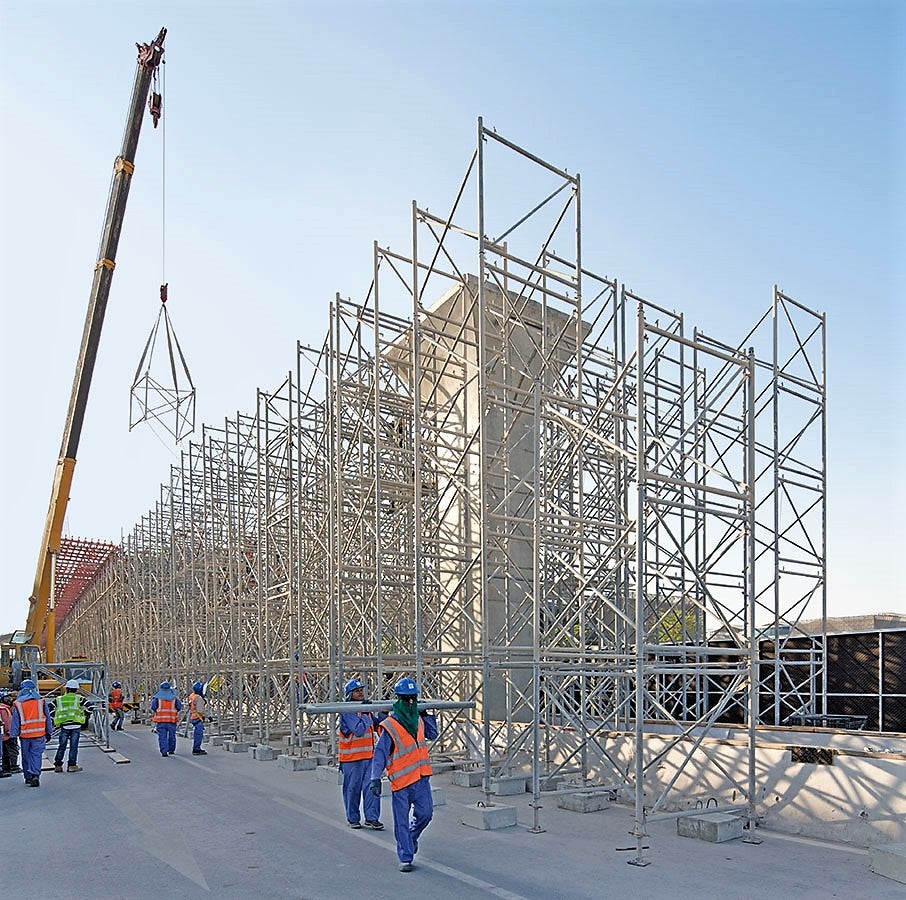 Easy and fast assembly of PERI shoring systems is a huge advantage of any construction project.