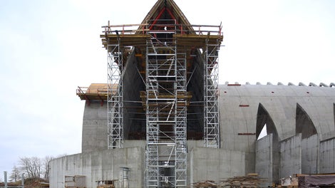 IV etap budowy - pomosty komunikacyjne.