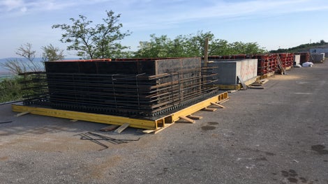 Изграждане на кахони към АМ "Хемус", при км 78+500