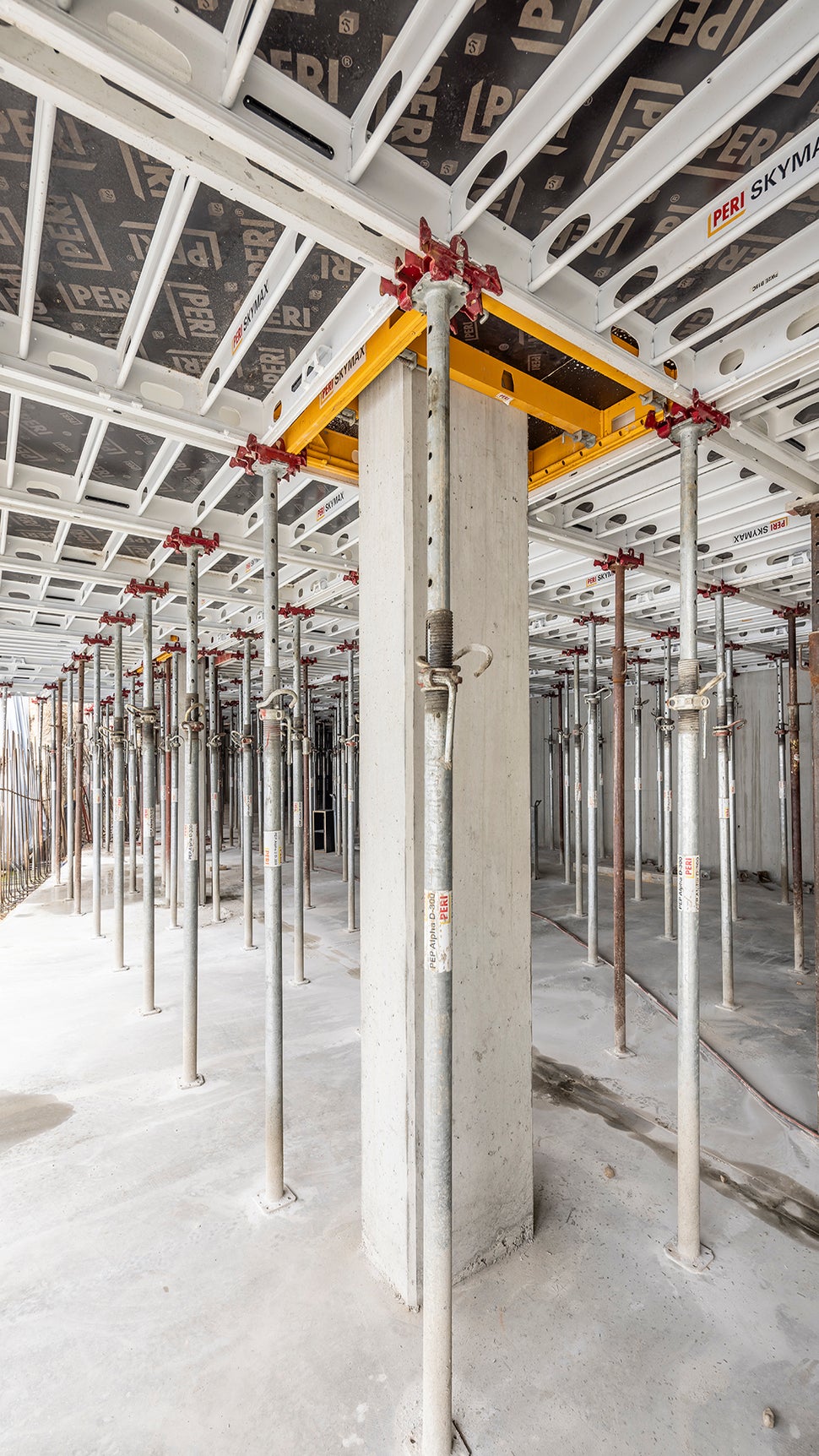 Der Säulenrahmen erlaubte das einfache und sichere Schließen von Passflächen.